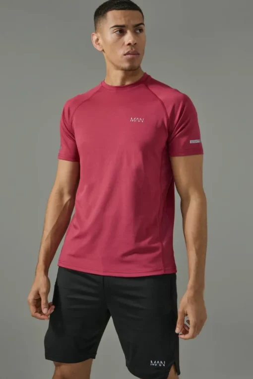 Man Active Performance T Shirt & Short Set