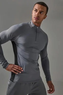Man Active Pro Regular Fit 1/4 Zip Top