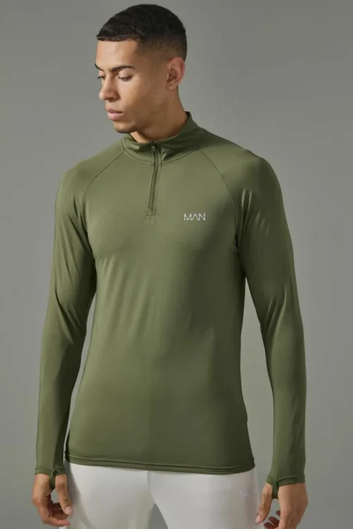 Man Active Raglan Muscle Fit 1/4 Zip Top