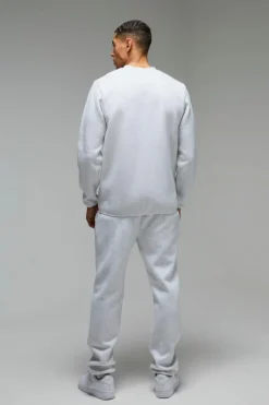 Man Active Regular Fit Badge Jogger