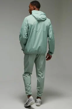 Man Active Ripstop Shower Resist Windbreaker