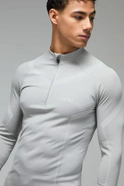 Man Active Seamless Muscle Fit 1/4 Zip Top