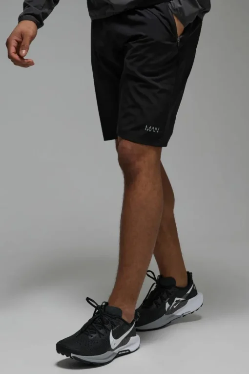 Man Active Stretch Woven 9inch Short