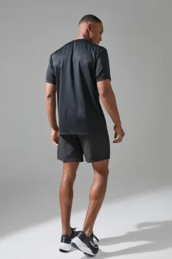 Man Active Stretch Woven Regular Fit 7inch Gym Short