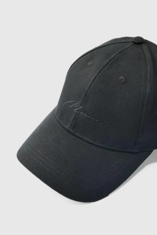 Man Signature Basic Baseball Cap In Black