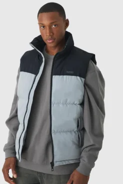 Man Tab Colour Block Puffer Funnel Neck Gilet In Grey