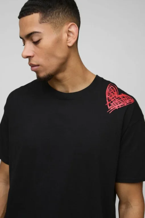 Oversized Graffiti Heart Print T-Shirt