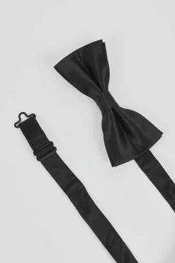 Plain Bow Tie