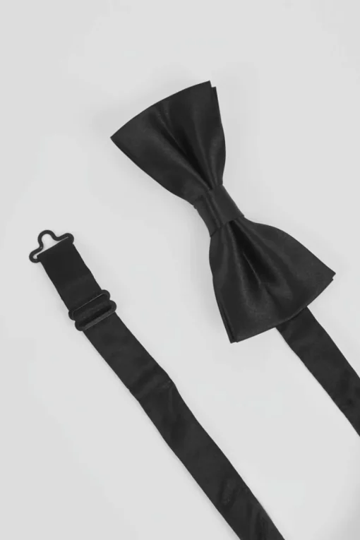 Plain Bow Tie