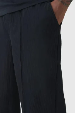 Plus Elastic Waist Relaxed Fit Pleated Trouser