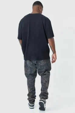 Plus Oversized Marble Heart Graphic T-shirt