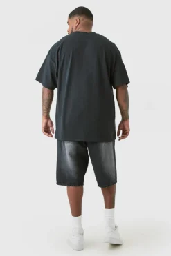 Plus Oversized Mickey Mouse License T-shirt in Black