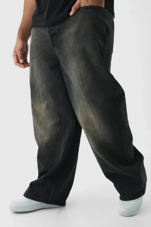 Plus Relaxed Fit Jeans