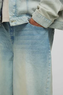 Plus Washed Baggy Fit Jeans