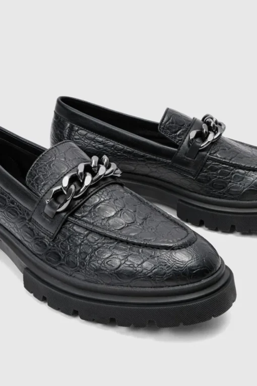 Pu Loafer With Chunky Chain Detail In Black