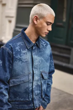 Relaxed Cropped Renaissance Laser Print Denim Jacket