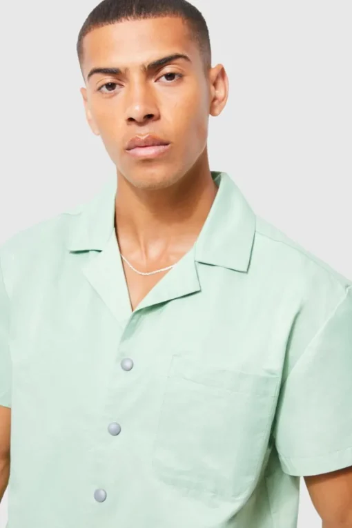Short Sleeve Boxy Revere Popper Shirt