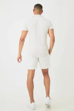 Short Sleeve Geo Muscle Fit Shirt