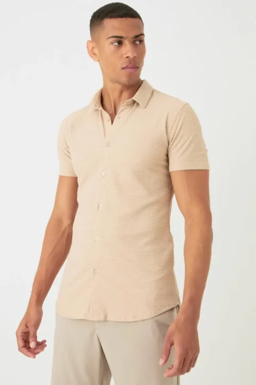 Short Sleeve Honeycomb Muscle Fit Shirt