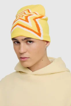 Star Graphic Beanie in Yellow