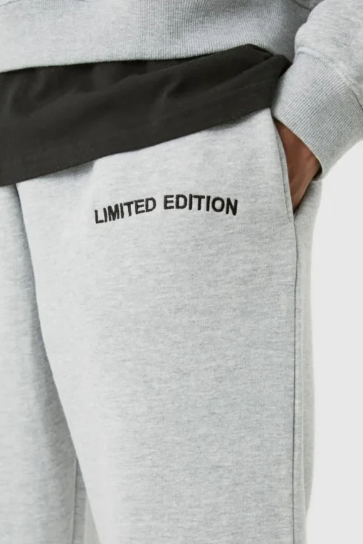Tall Relaxed Fit Limited Jogger