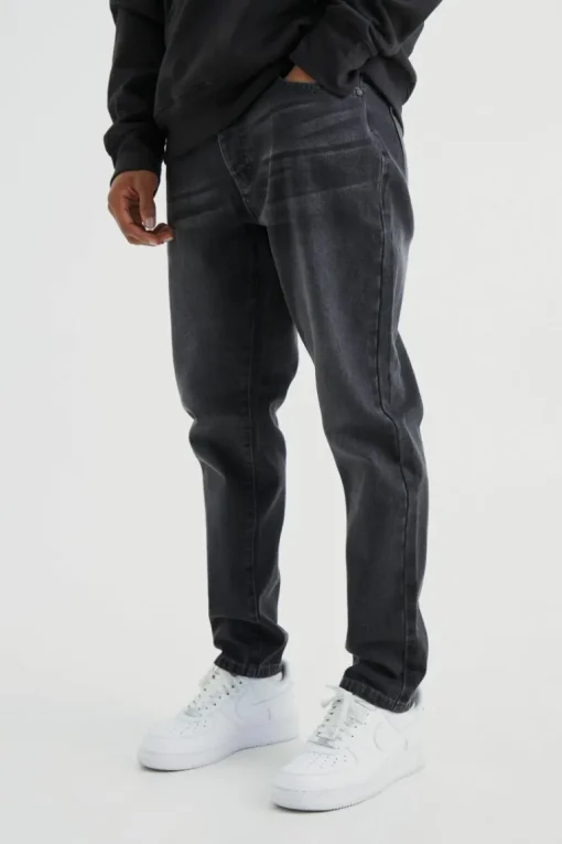 Tapered Rigid Jean
