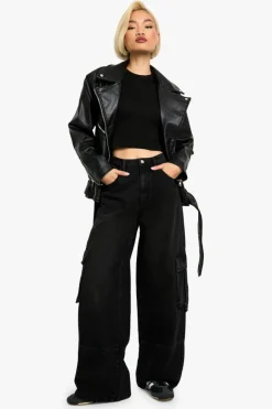 Wide Leg Pocket Detail Jean